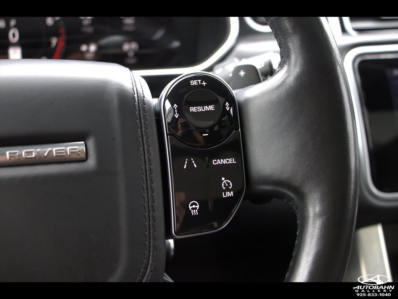 Used 2019 Land Rover Range Rover HSE AWD/4WD image 14