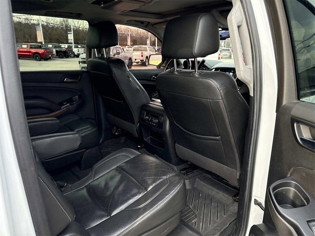 Used 2020 Chevrolet Suburban Premier image 32