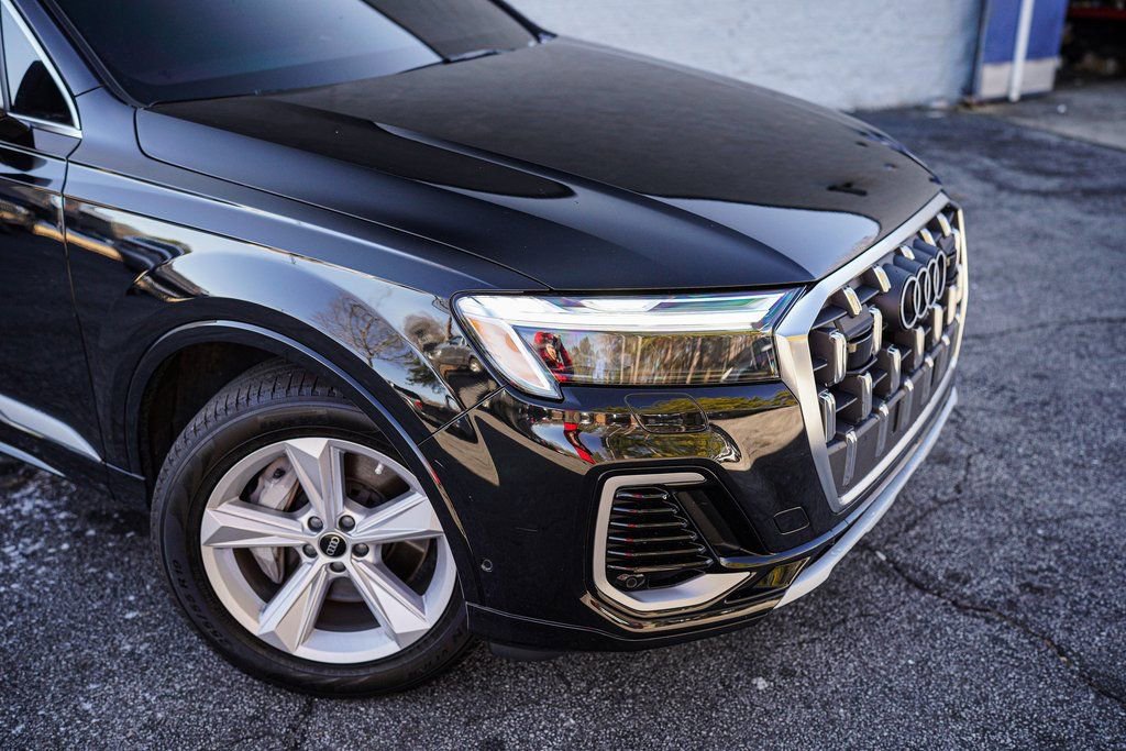 Used 2025 Audi Q7 2.0T Premium w/ Convenience Package image 8