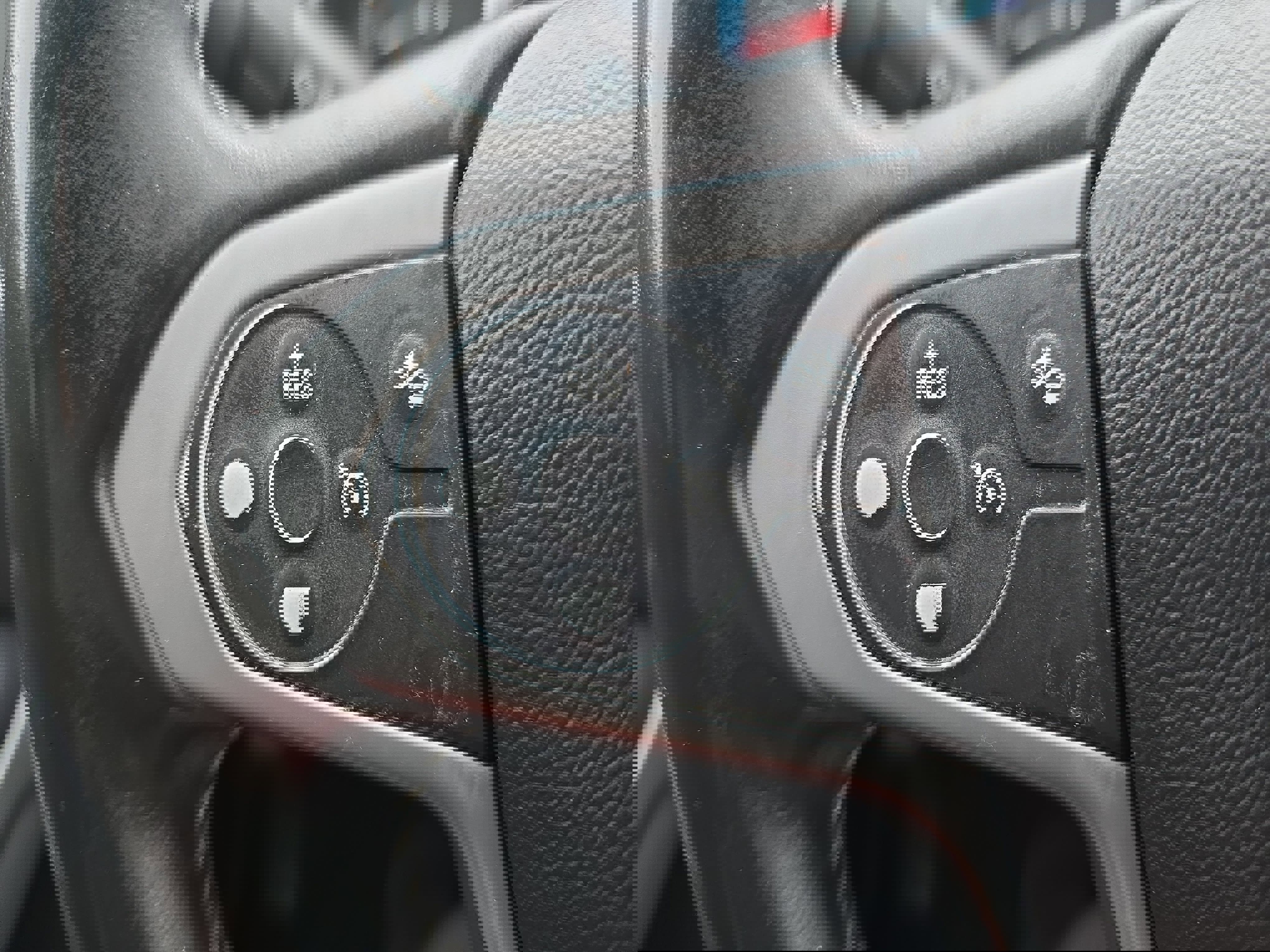 Used 2016 Chevrolet Colorado LT w/ Luxury Package, Chrome image 17