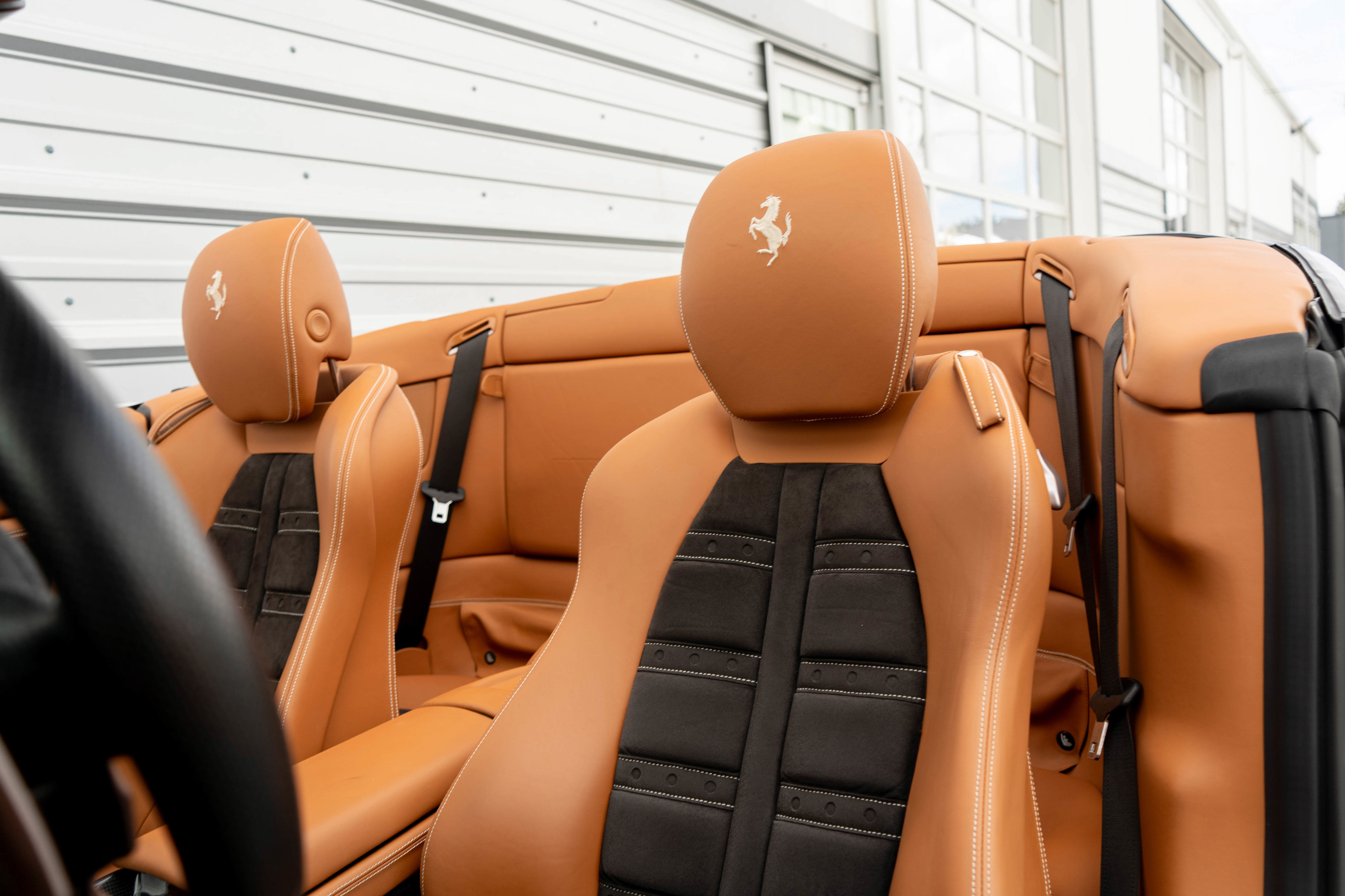 Used 2012 Ferrari California RWD image 11