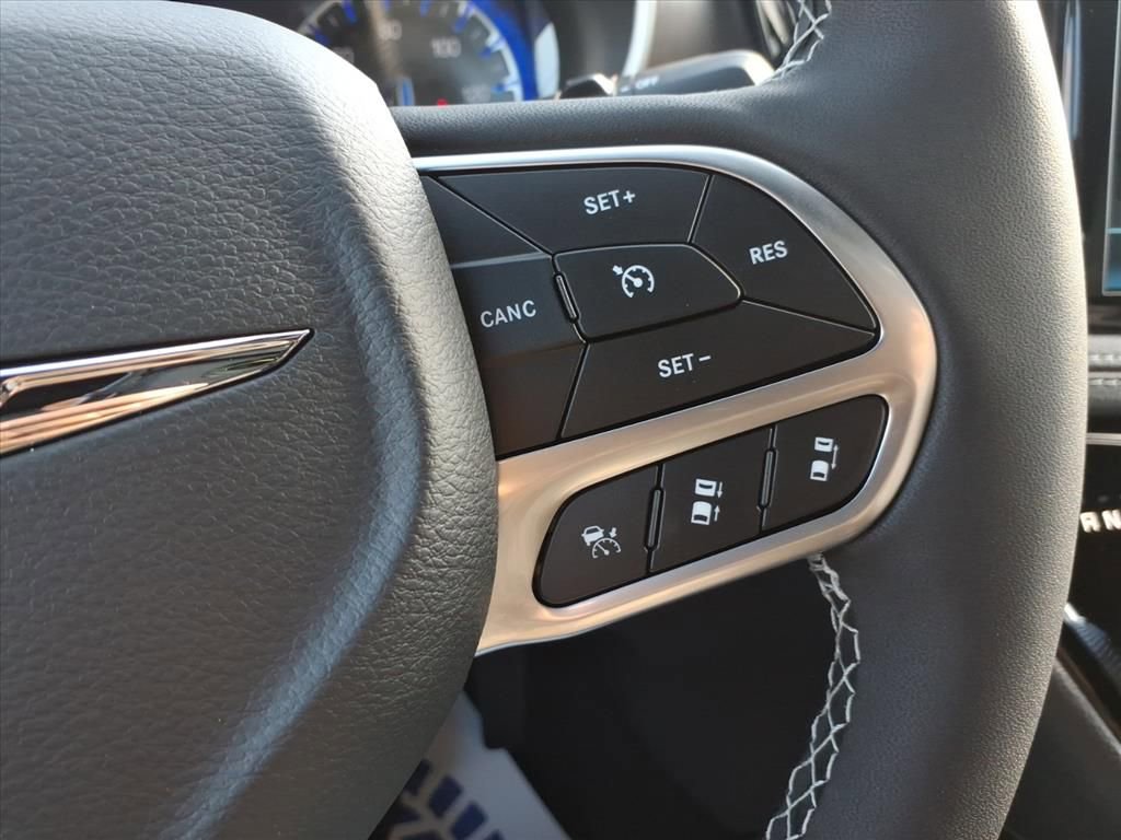 New 2026 Chrysler Pacifica Select image 19