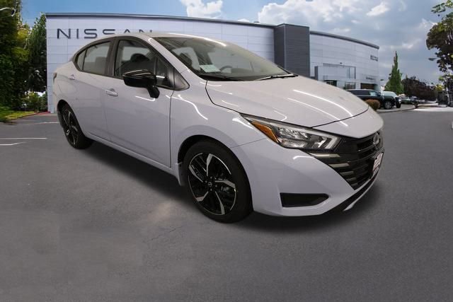 New 2025 Nissan Versa SR w/ Electronics Package