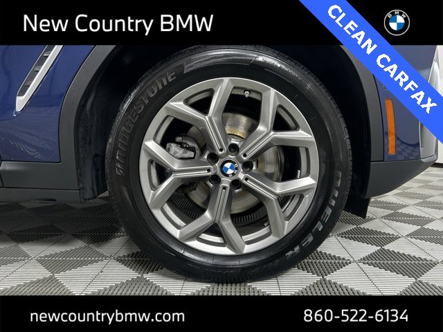 Used 2025 BMW X4 xDrive30i w/ Premium Package image 9