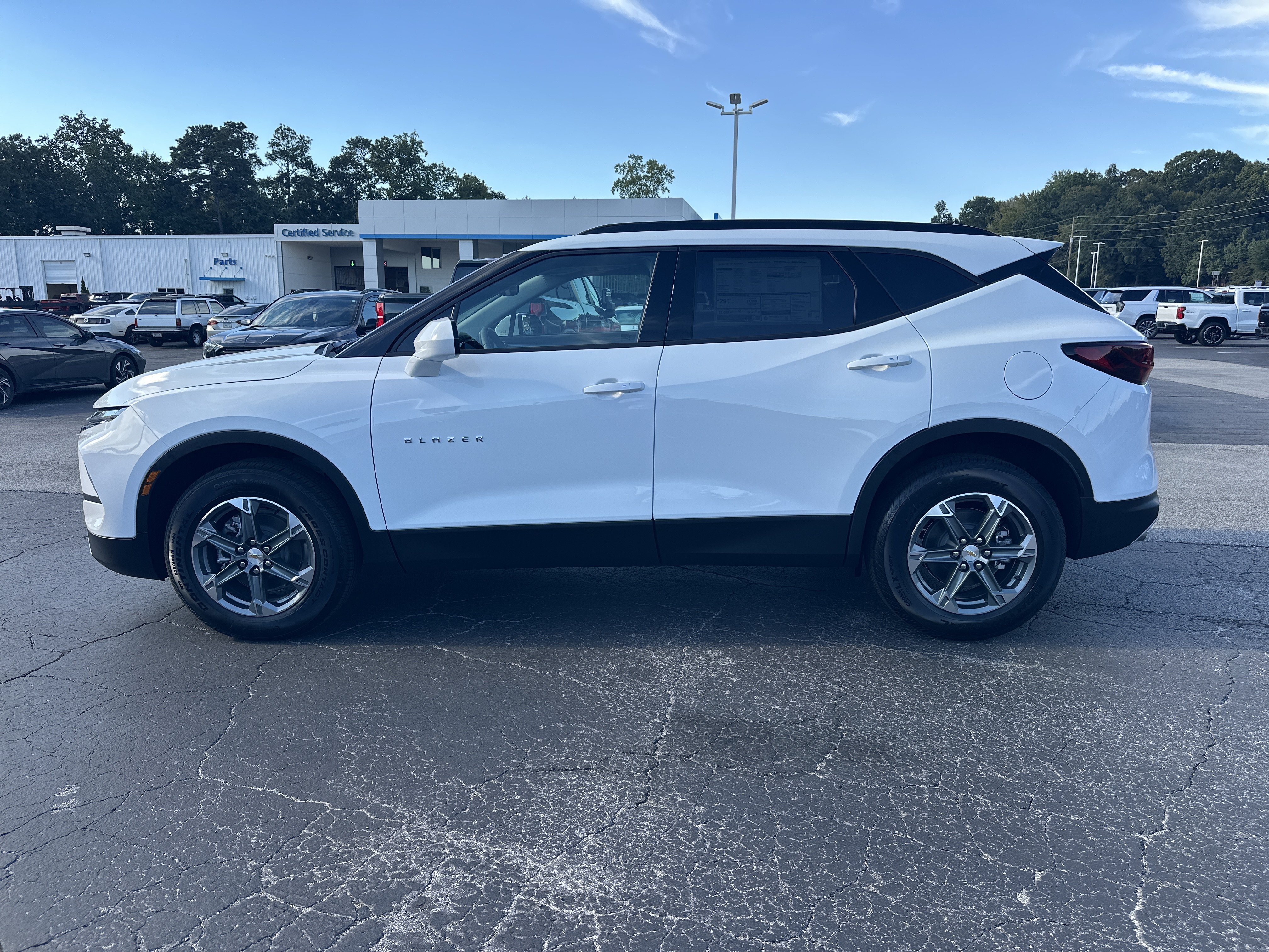New 2026 Chevrolet Blazer LT w/ Convenience Package FWD image 6