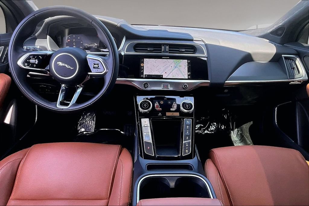 Certified 2024 Jaguar I-PACE R-Dynamic HSE AWD/4WD image 7