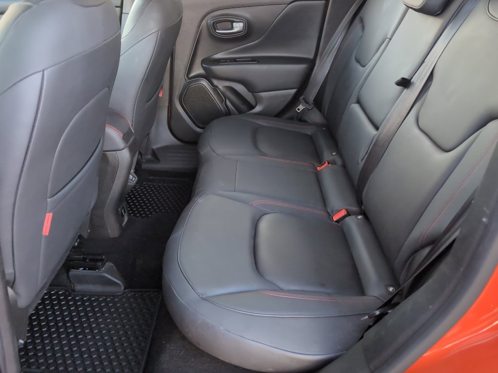 Used 2021 Jeep Renegade Trailhawk image 26