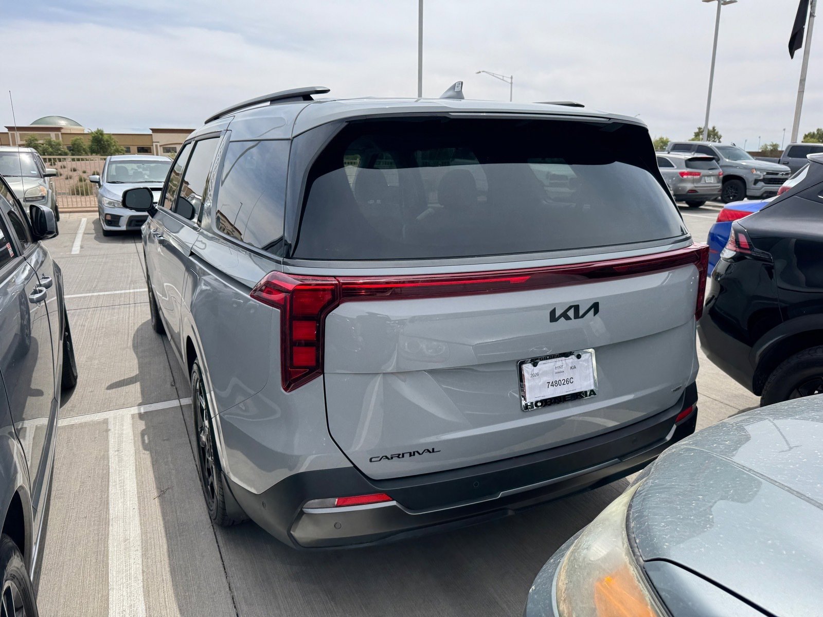 Certified 2026 Kia Carnival SX w/ SX Dark Edition Package image 3