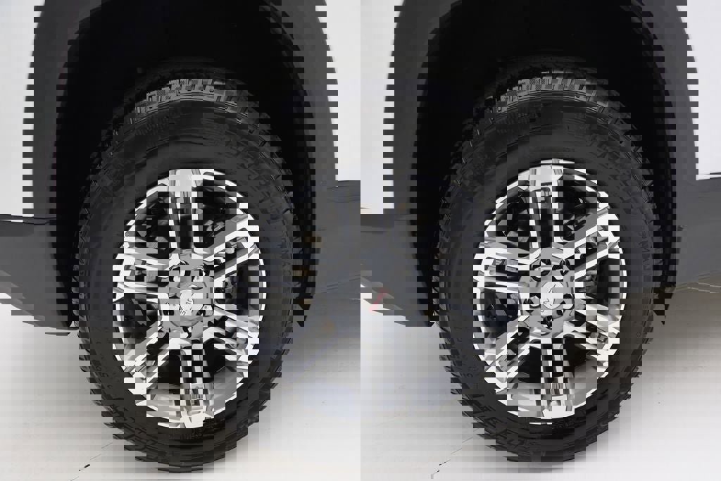 Used 2025 GMC Terrain Elevation image 10