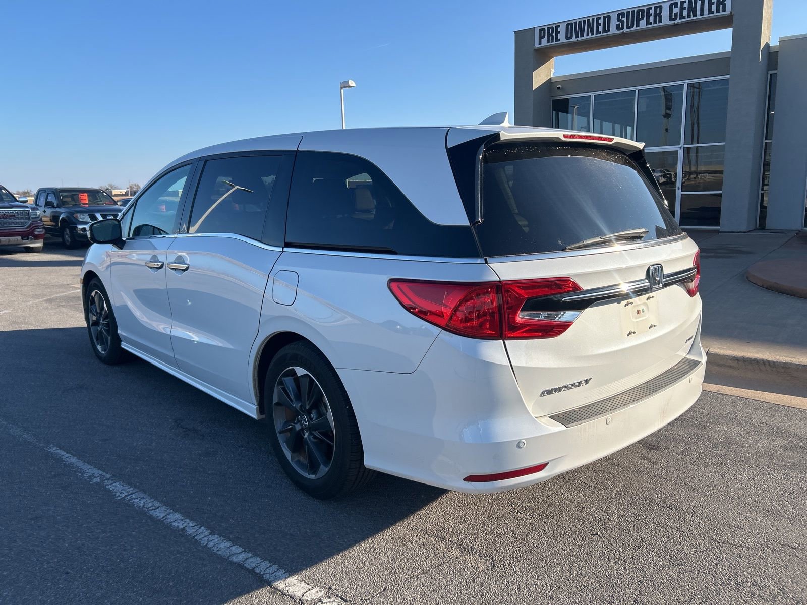 Used 2023 Honda Odyssey Elite image 7