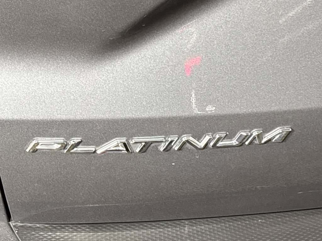 Used 2025 Ford Escape Platinum AWD/4WD image 25