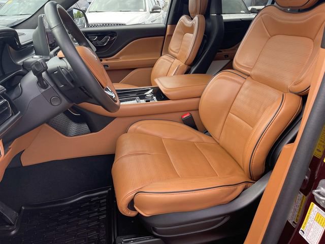 Certified 2024 Lincoln Aviator Black Label w/ Jet Package AWD/4WD image 25