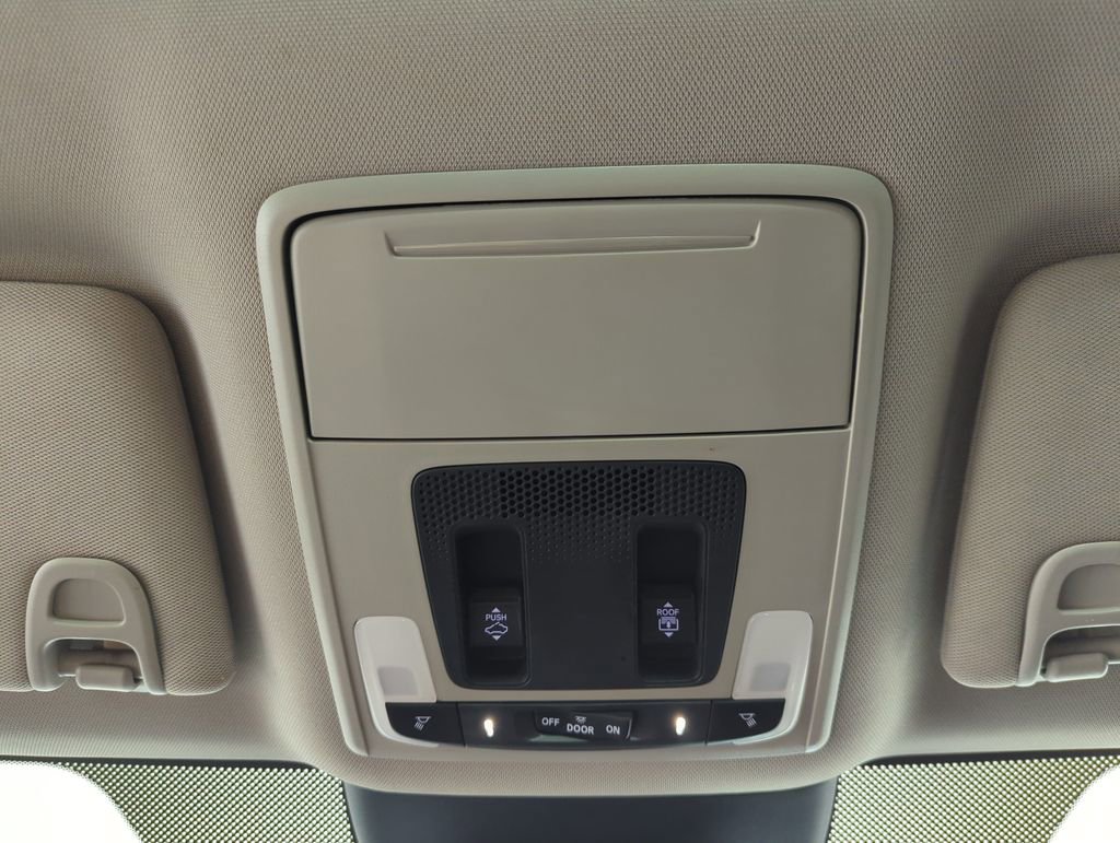 Certified 2024 Honda Pilot Elite image 30