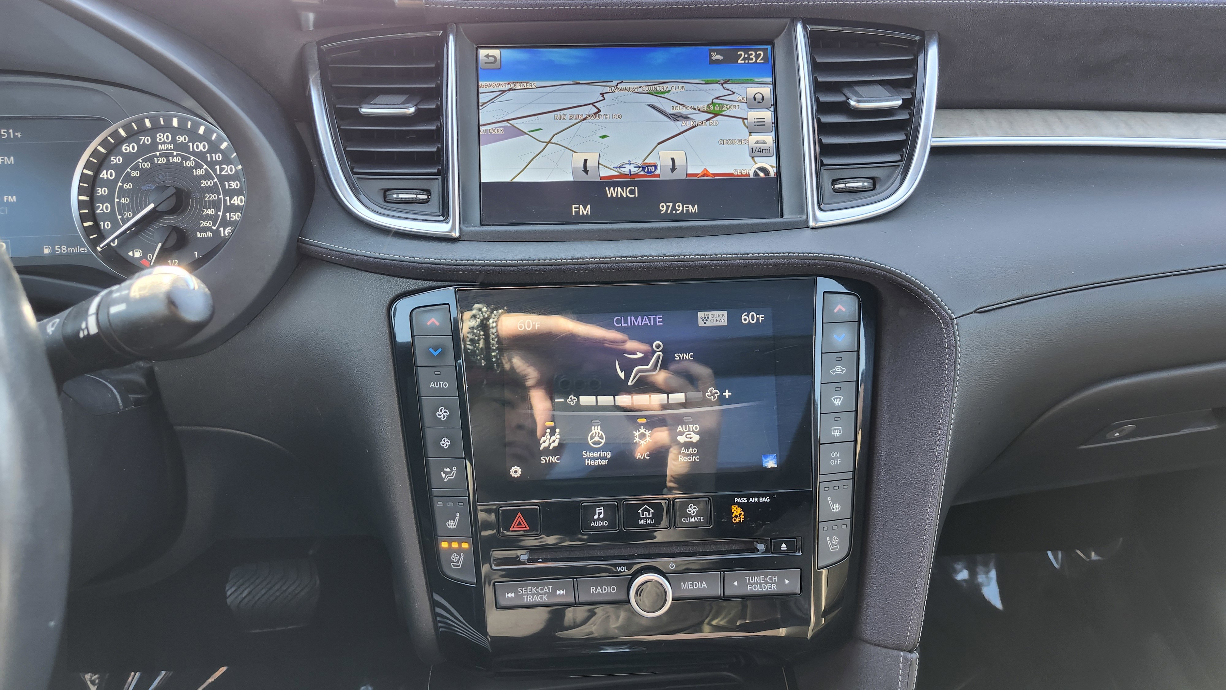 Used 2019 INFINITI QX50 Essential image 26