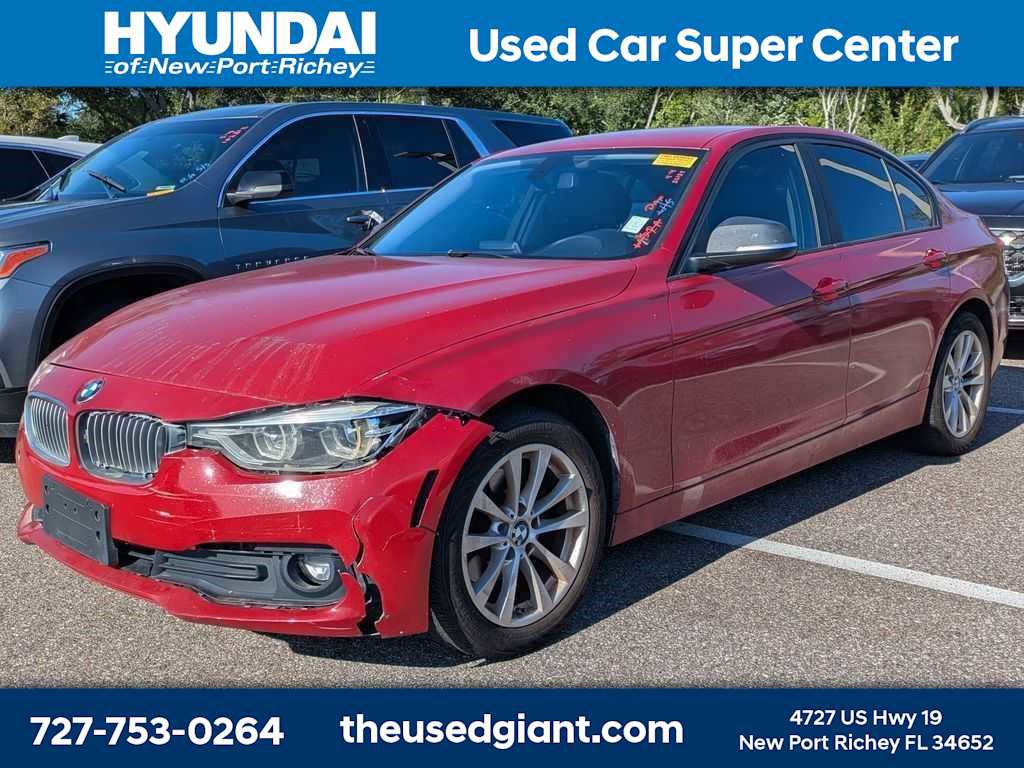 Used 2018 BMW 320i Sedan RWD image 1