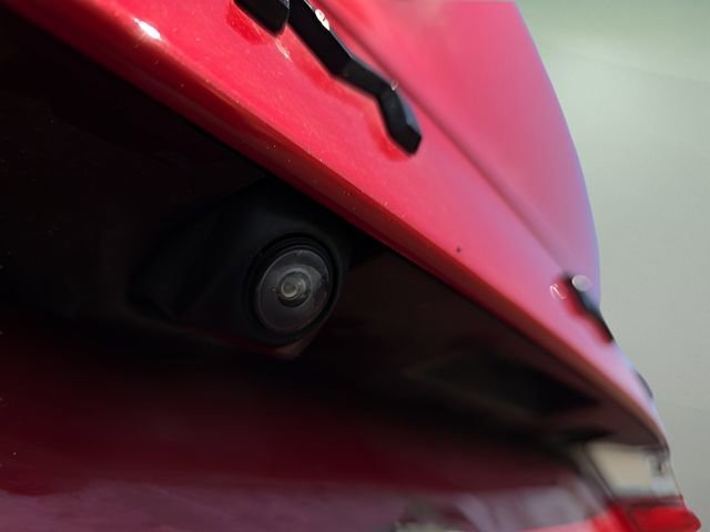 Used 2025 Toyota Camry SE w/ Convenience Package image 18