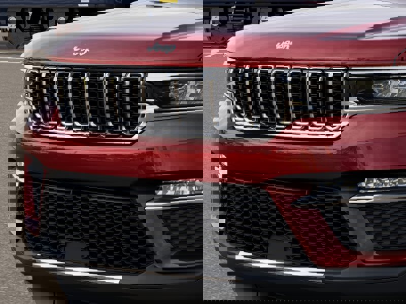 New 2025 Jeep Grand Cherokee Limited image 11