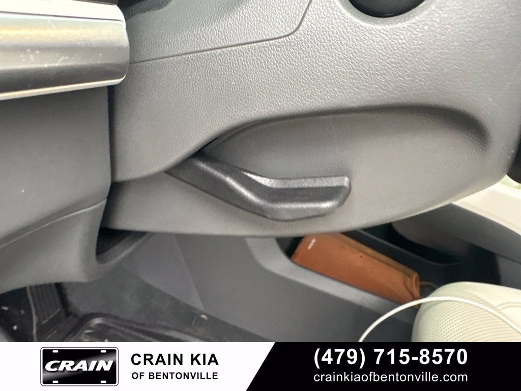 Used 2025 Hyundai Santa Fe SEL FWD image 14