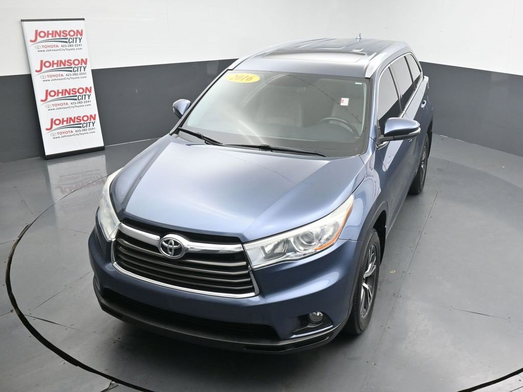 Used 2016 Toyota Highlander XLE image 33