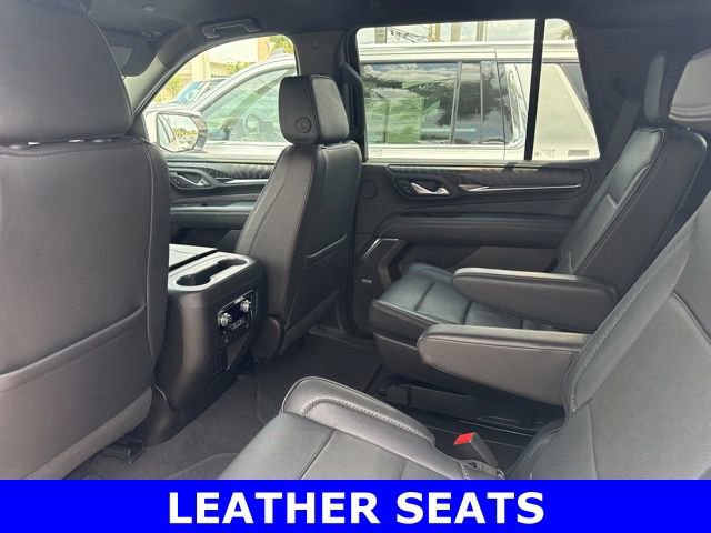 Used 2023 GMC Yukon Denali AWD/4WD image 5