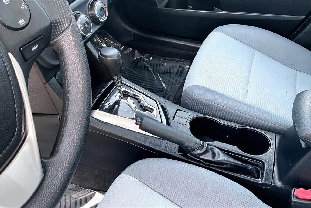 Used 2016 Toyota Corolla L FWD image 17