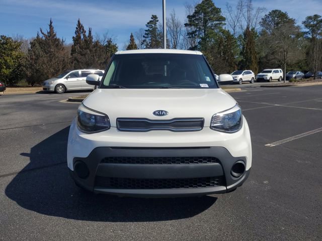 Used 2018 Kia Soul Base image 2