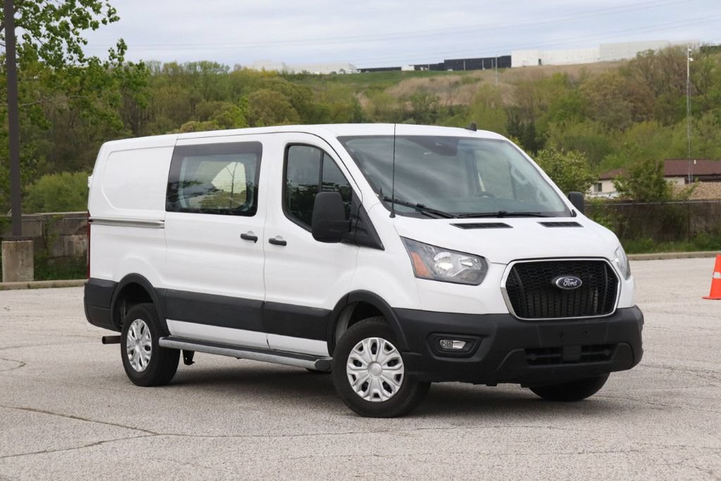Used 2025 Ford Transit 250 Low Roof w/ Exterior Upgrade Package RWD image 2