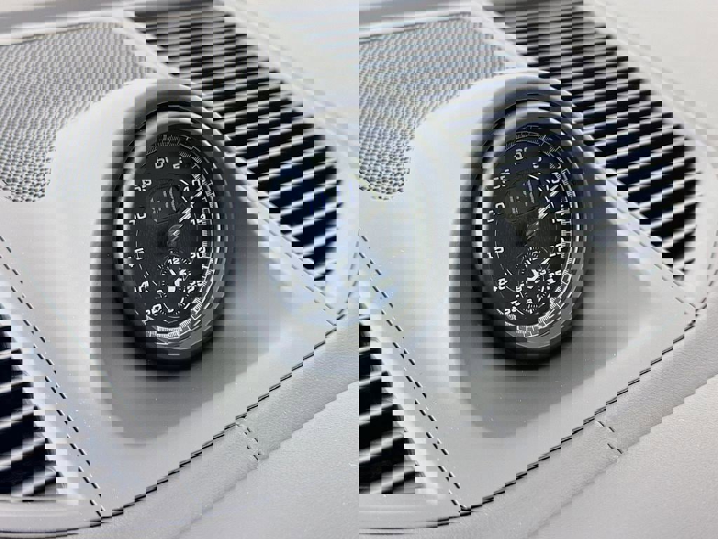 New 2026 Porsche Macan Turbo image 19