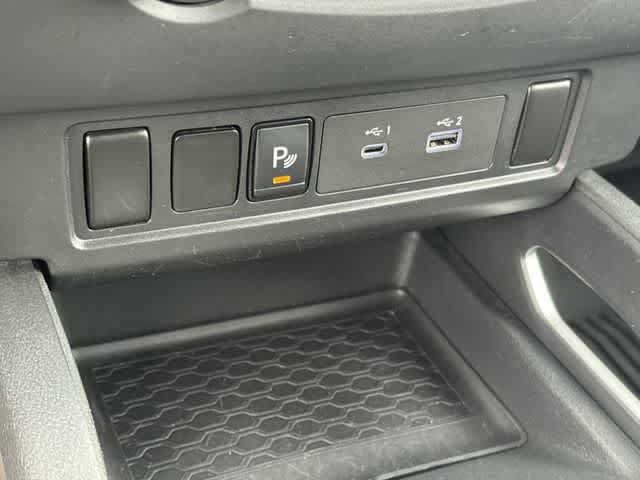 Used 2025 Nissan Frontier SV RWD image 26