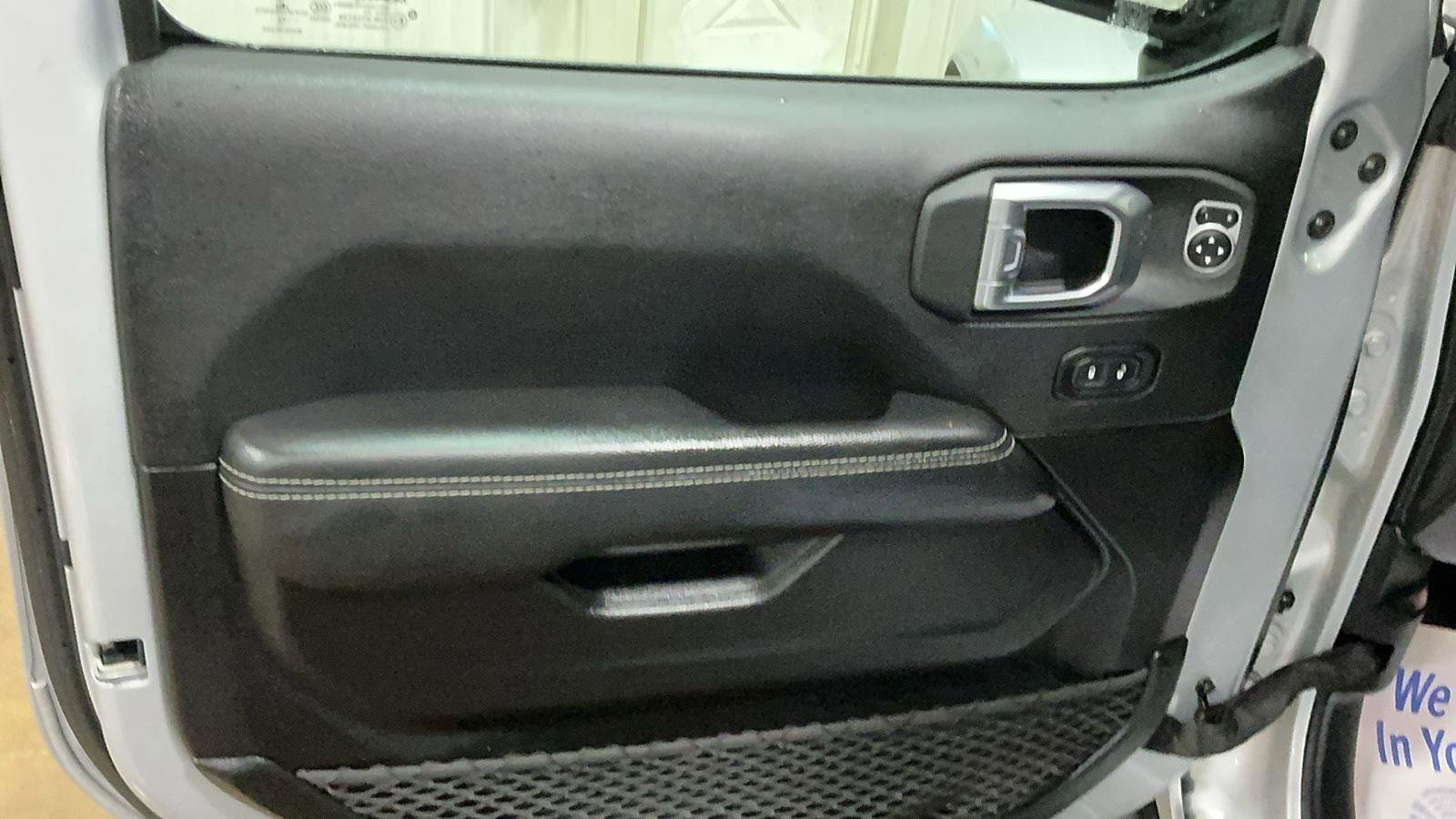 Used 2022 Jeep Wrangler Unlimited Sahara w/ Cold Weather Group image 12