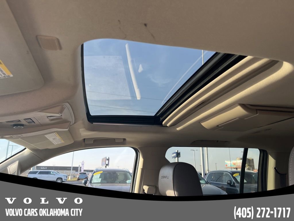 Used 2020 GMC Yukon XL Denali w/ Denali Premium Package image 15