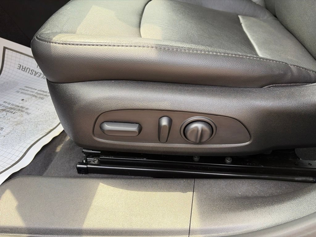 Used 2020 Chevrolet Malibu Premier FWD image 14