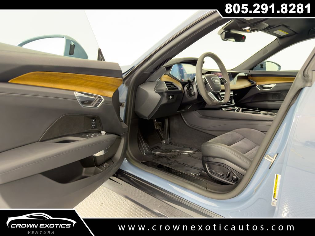 Used 2023 Audi e-tron GT Premium Plus image 39