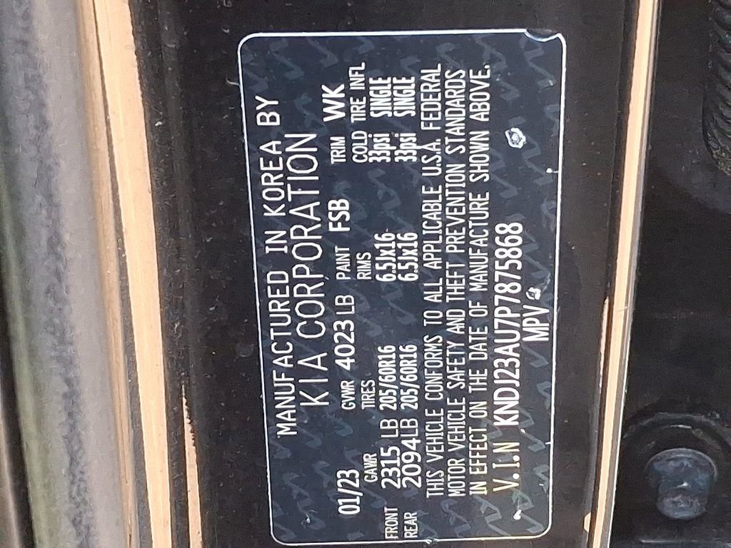 Used 2023 Kia Soul LX image 27