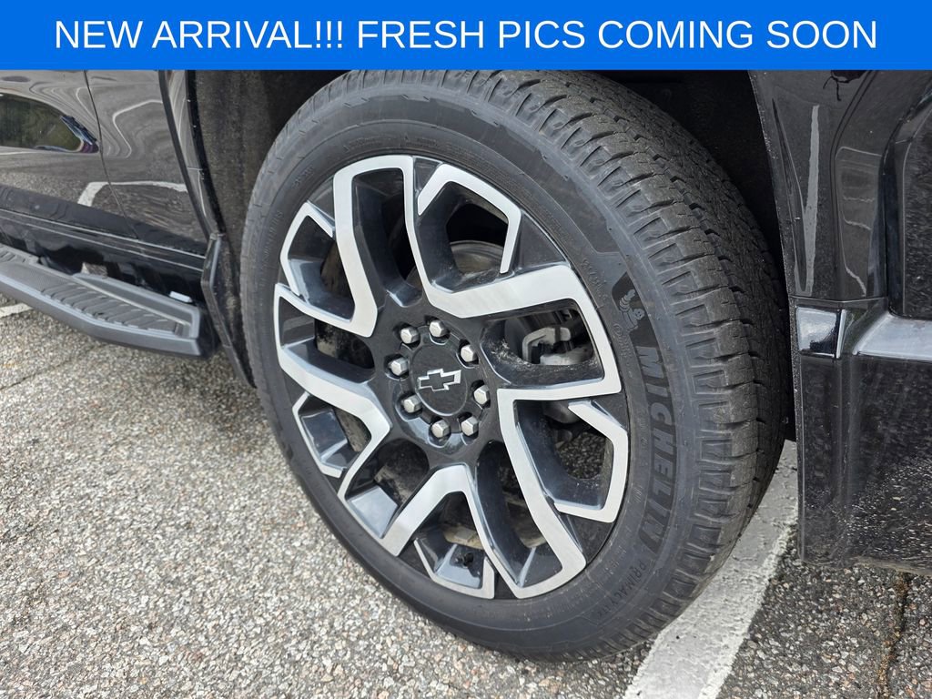 Used 2024 Chevrolet Silverado EV RST image 7