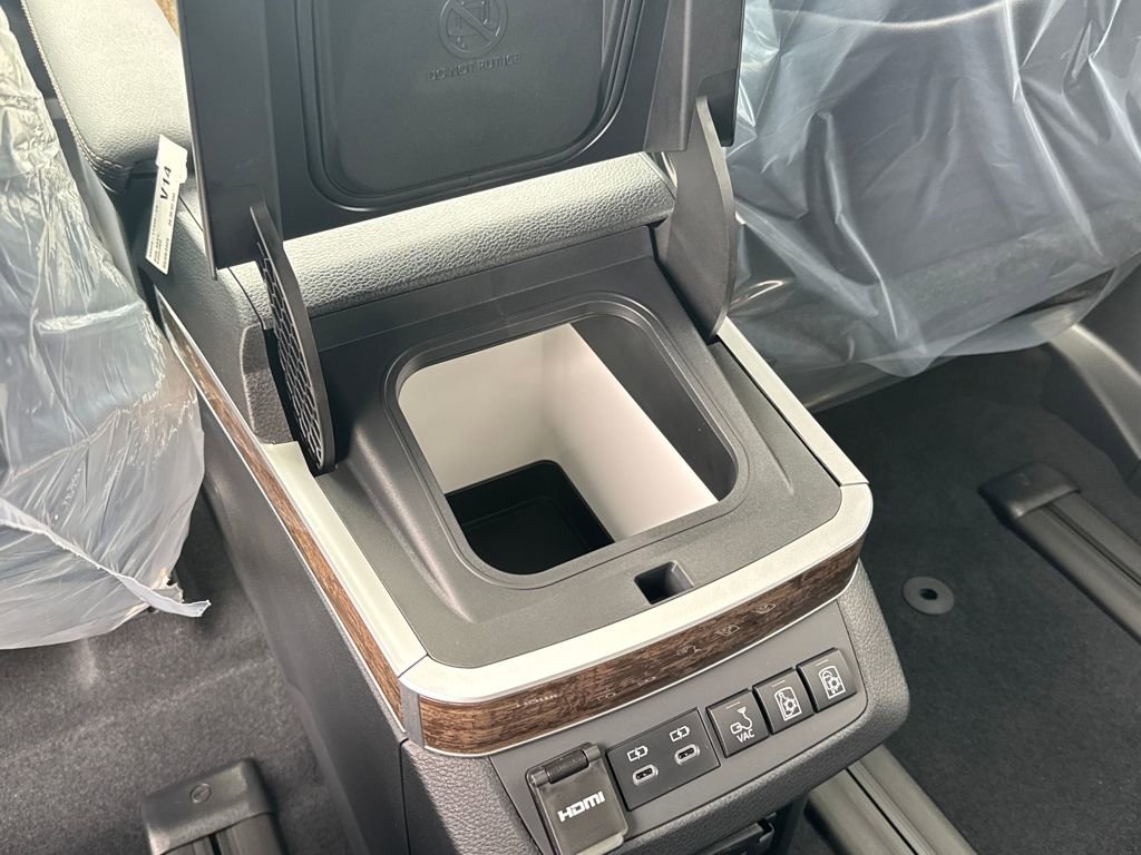 New 2026 Toyota Sienna Platinum image 41