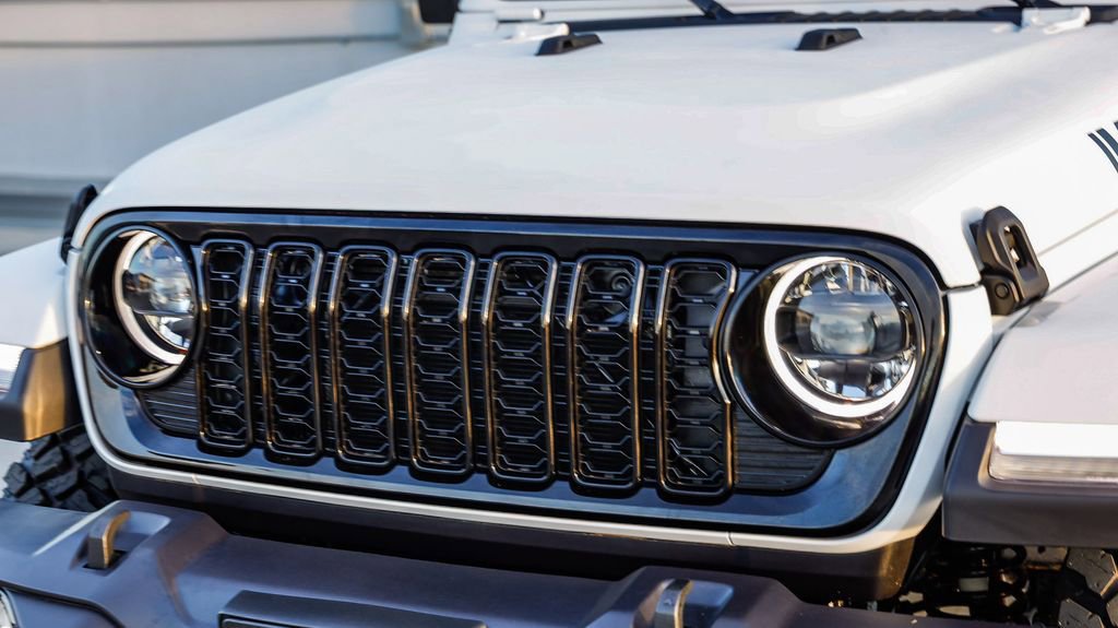 New 2026 Jeep Gladiator Willys AWD/4WD image 6