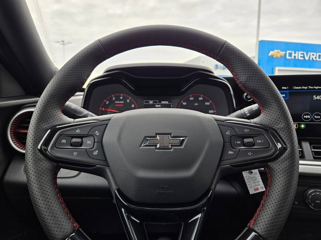 New 2026 Chevrolet Trax RS w/ Sunroof Package image 28