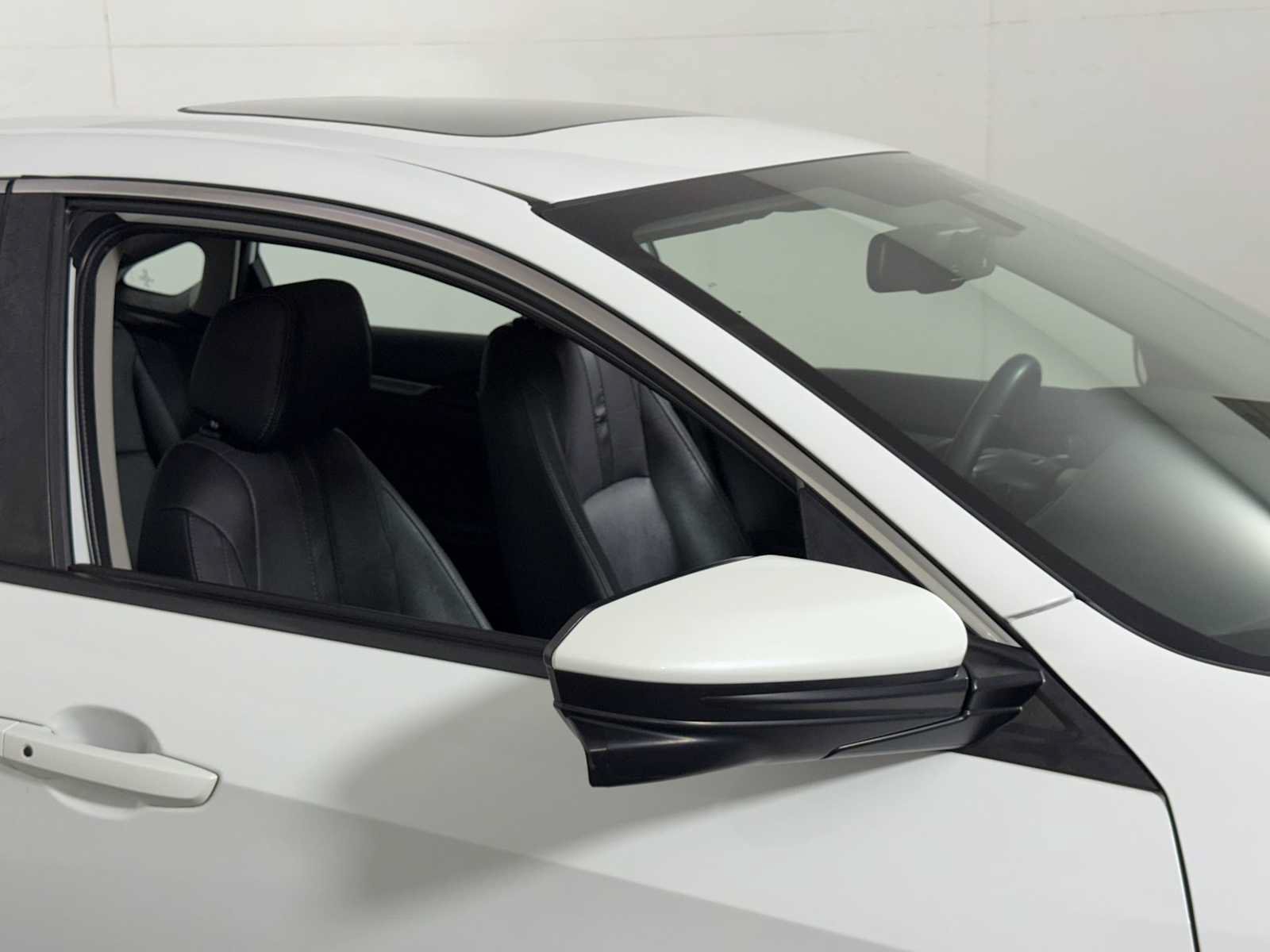 Used 2016 Honda Civic EX-L image 27