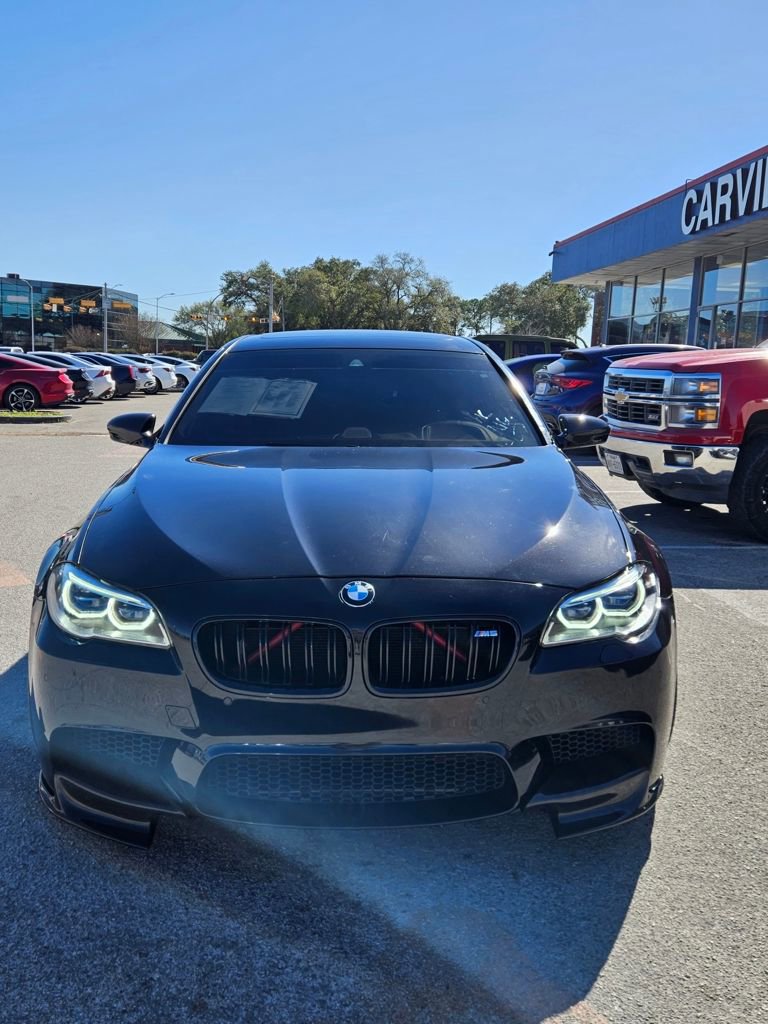 Used 2013 BMW M5 RWD image 2