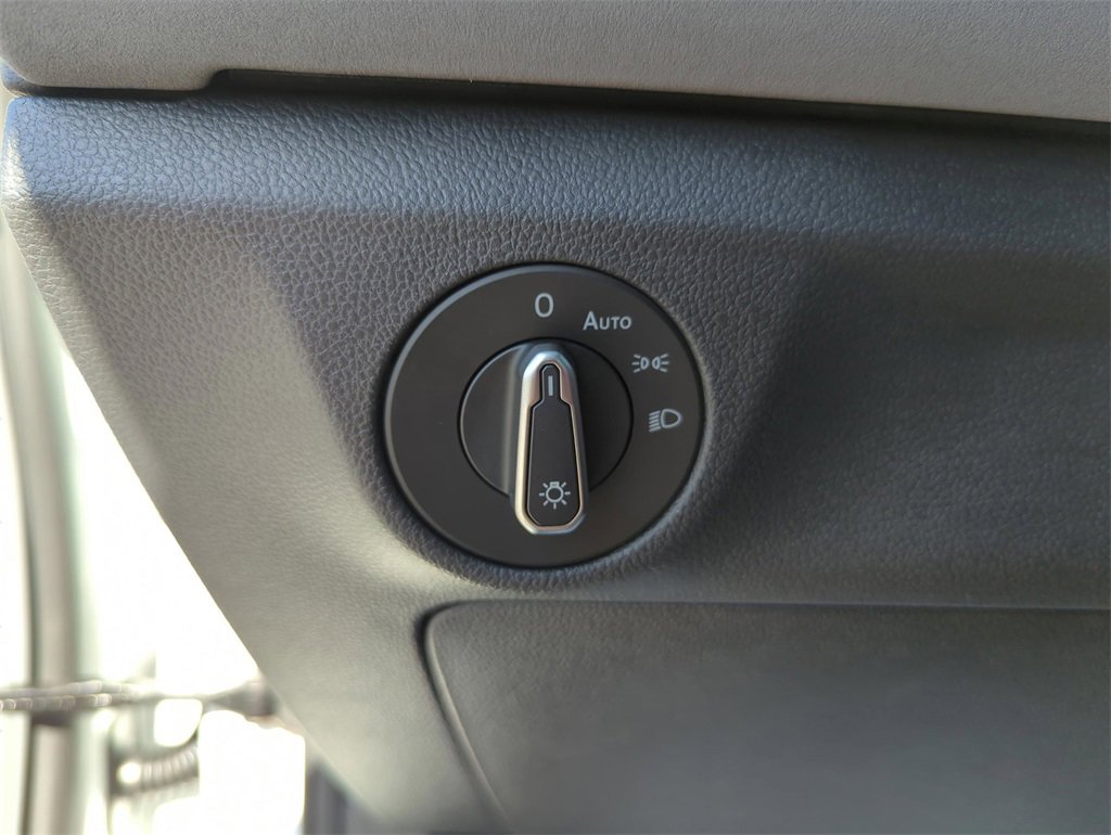 New 2026 Volkswagen Jetta SE image 34