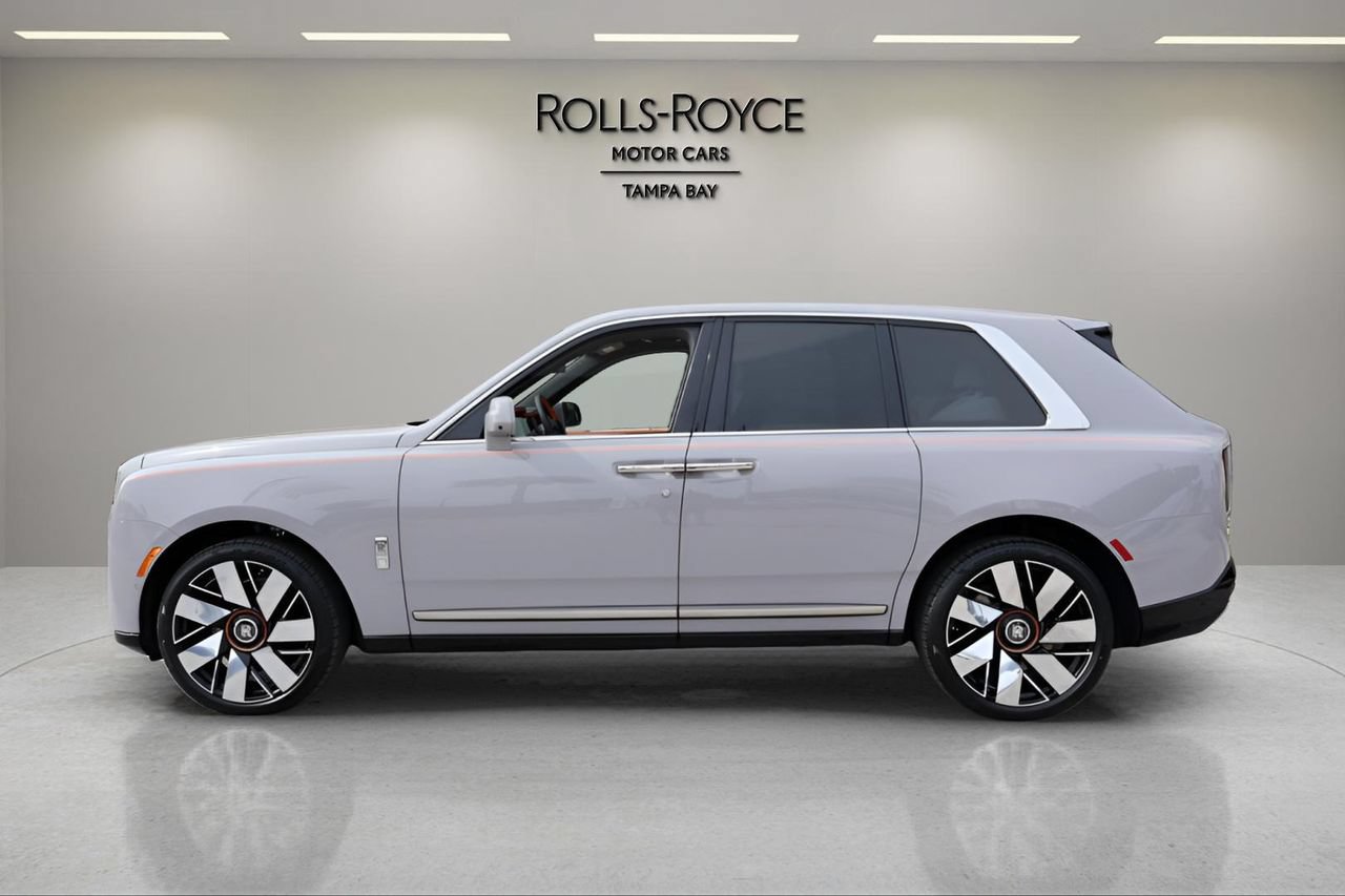 New 2026 Rolls-Royce Cullinan AWD/4WD image 3