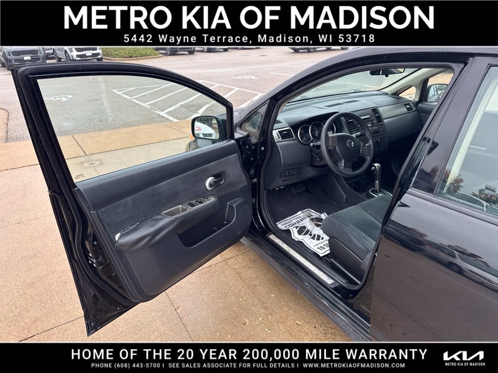 Used 2011 Nissan Versa 1.8 S w/ Plus Pkg FWD image 11