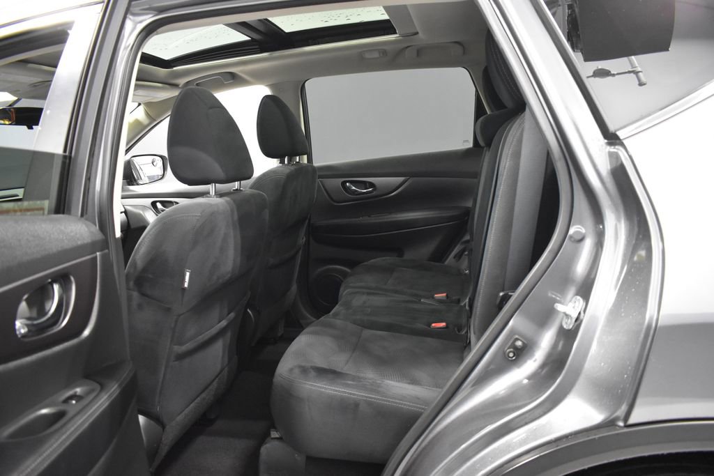 Used 2016 Nissan Rogue SV w/ SV Moonroof Package AWD/4WD image 30