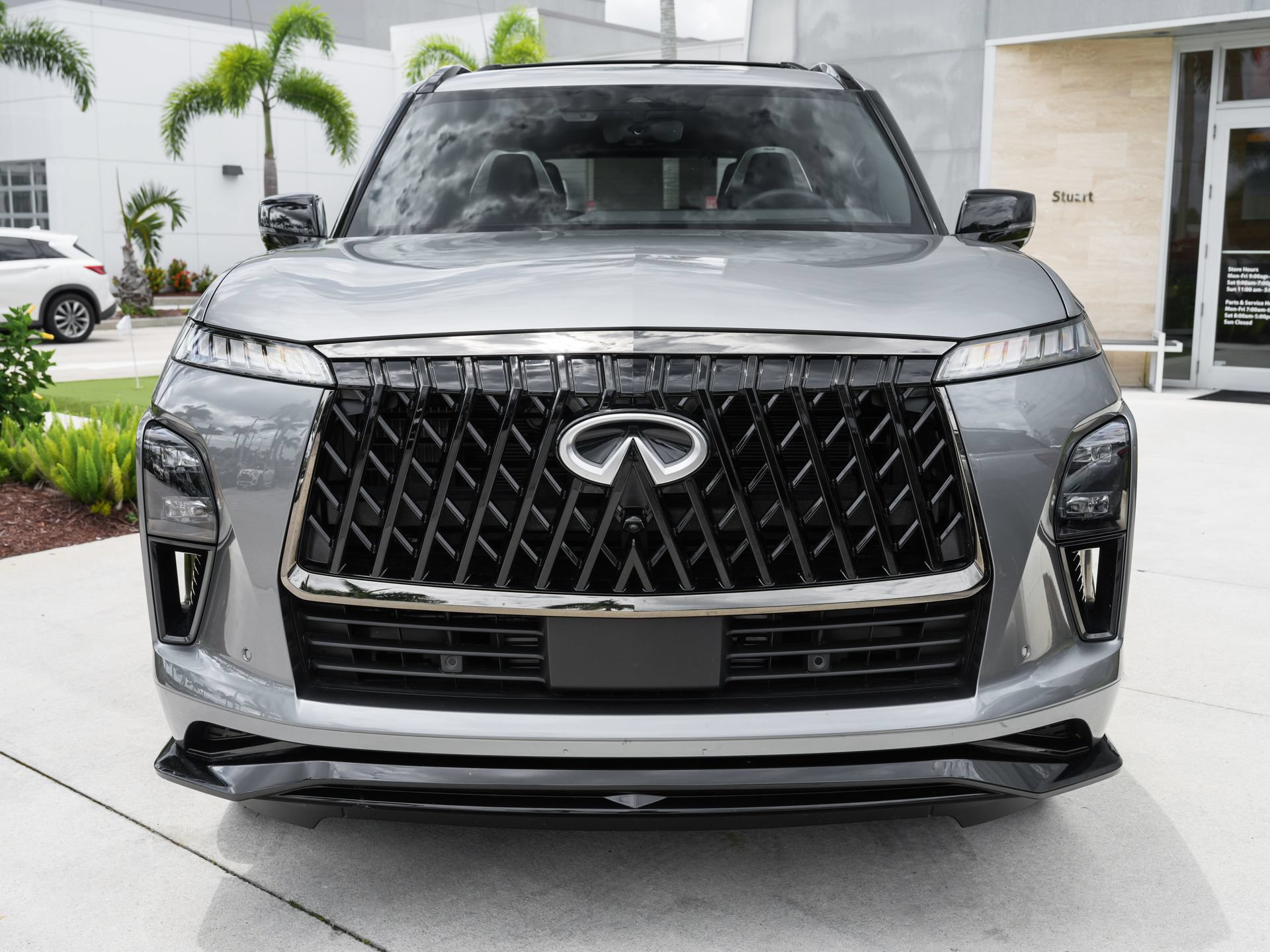 Certified 2026 INFINITI QX80 4WD image 5