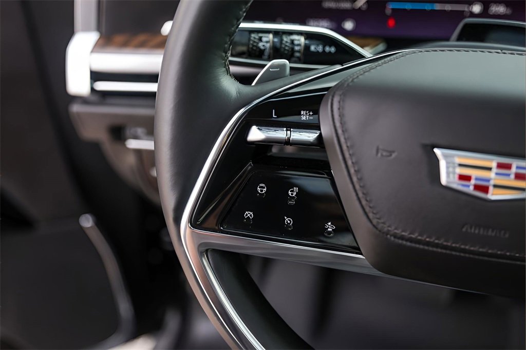 Certified 2025 Cadillac Escalade Sport Platinum w/ LPO, ONYX Package image 14