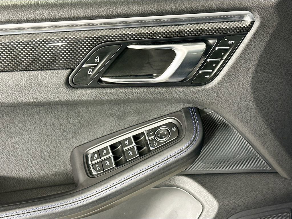 Used 2023 Porsche Macan GTS image 18