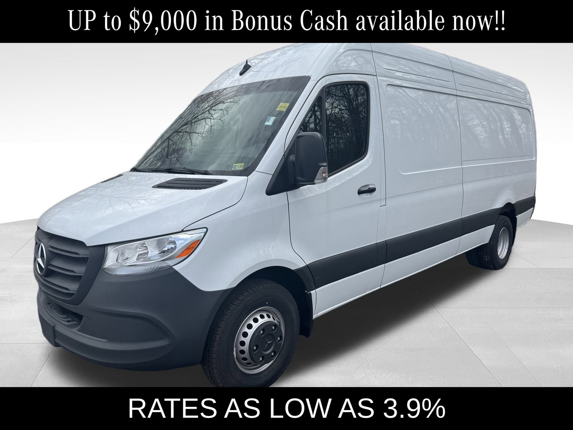 New 2025 Mercedes-Benz Sprinter 4500 image 3