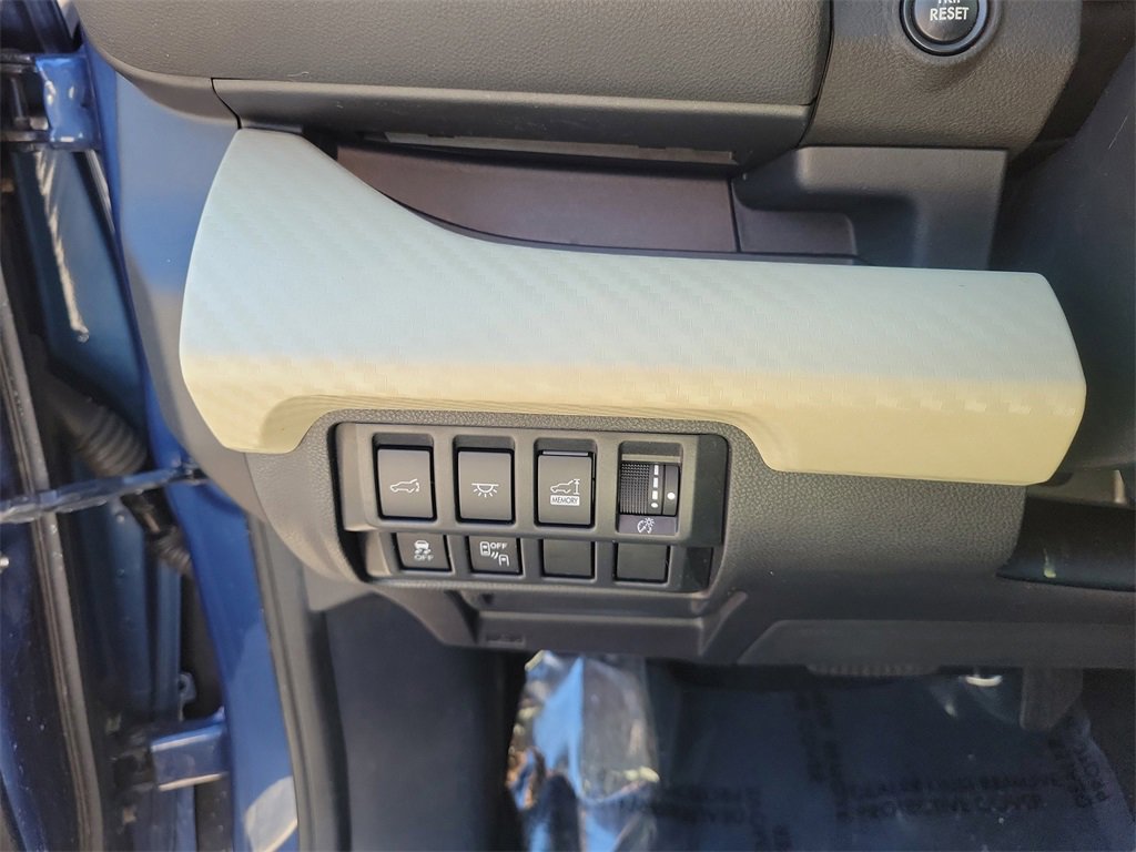 Used 2020 Subaru Ascent Premium w/ Convenience Package image 32