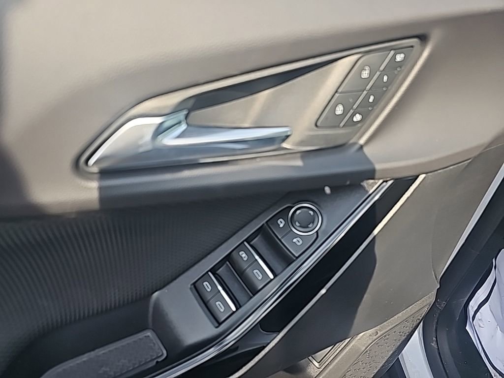 New 2026 Chevrolet Equinox RS w/ Convenience Package III image 15